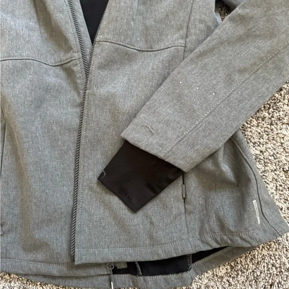 mondetta spring rain jacket with warm interior lining - Picture 4 of 7